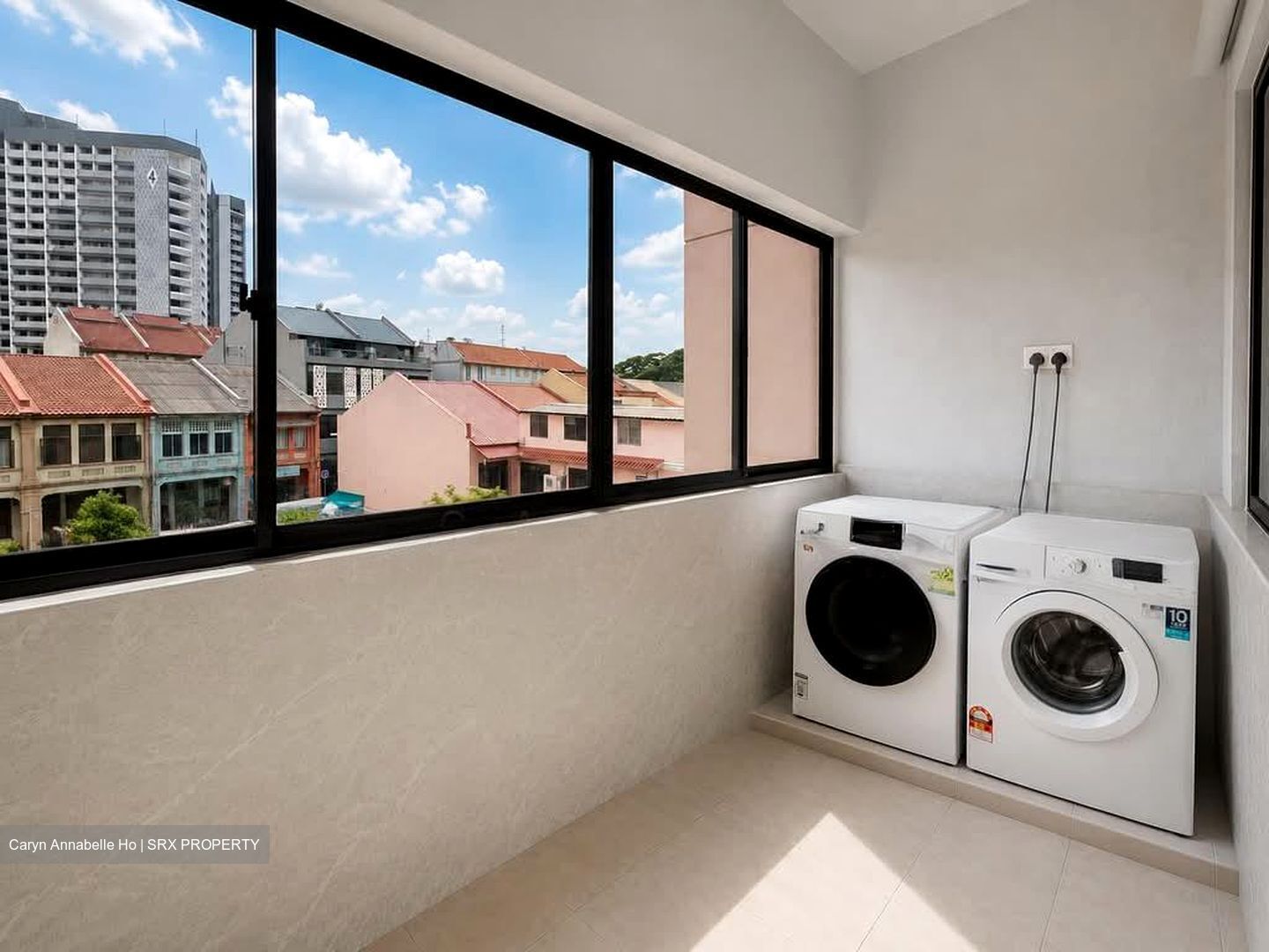 Paya Lebar Road (D14), Apartment #582078911